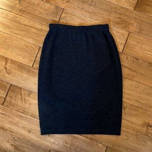 ST. JOHN Dark Gray Santana Knit Pencil Skirt